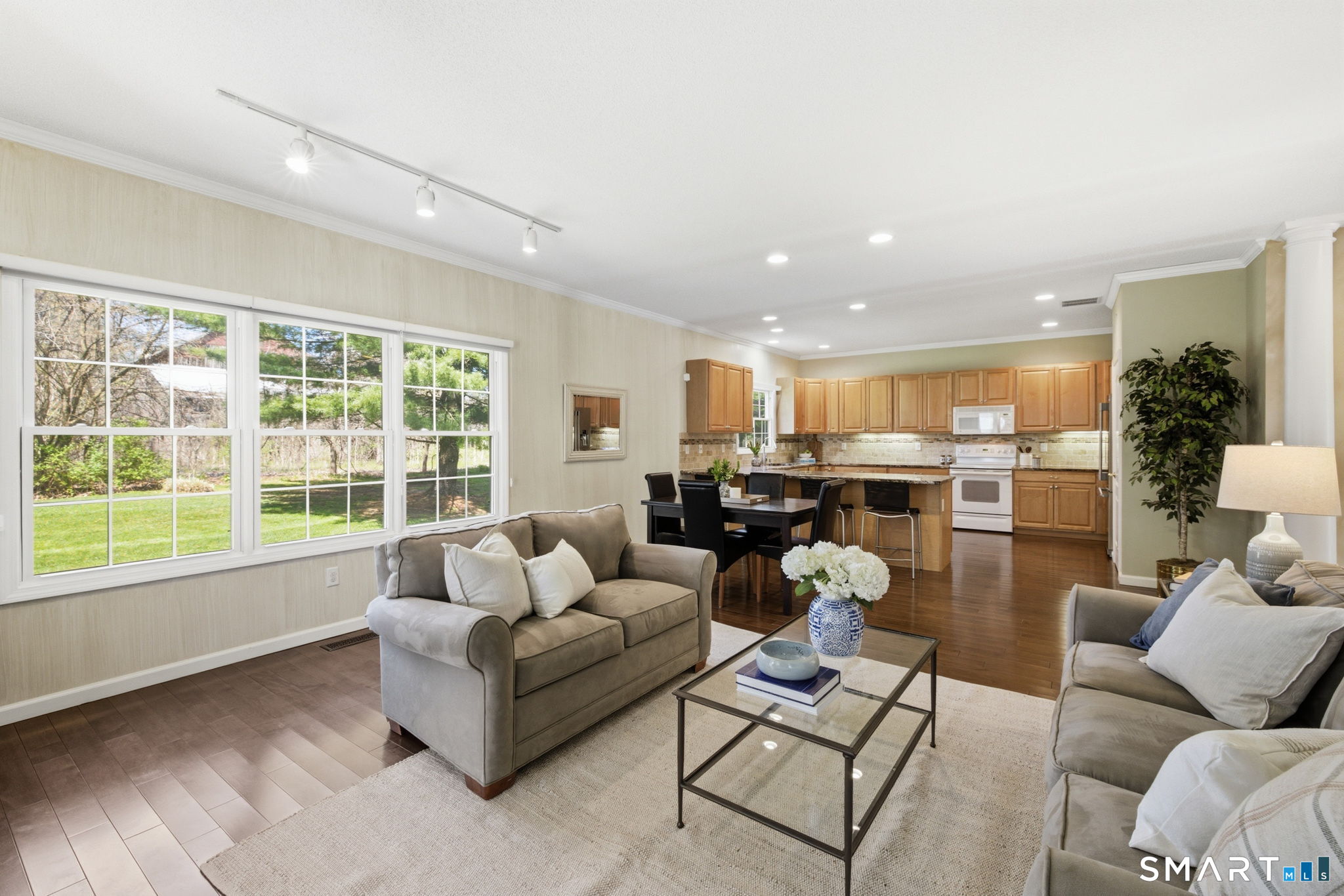 49 Oliver Way Bloomfield CT 06002
