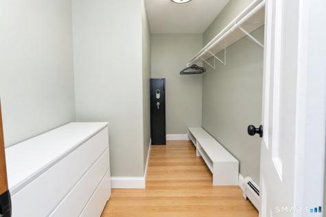 25 Watson Drive Simsbury CT 06070
