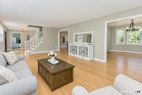 25 Watson Drive Simsbury CT 06070