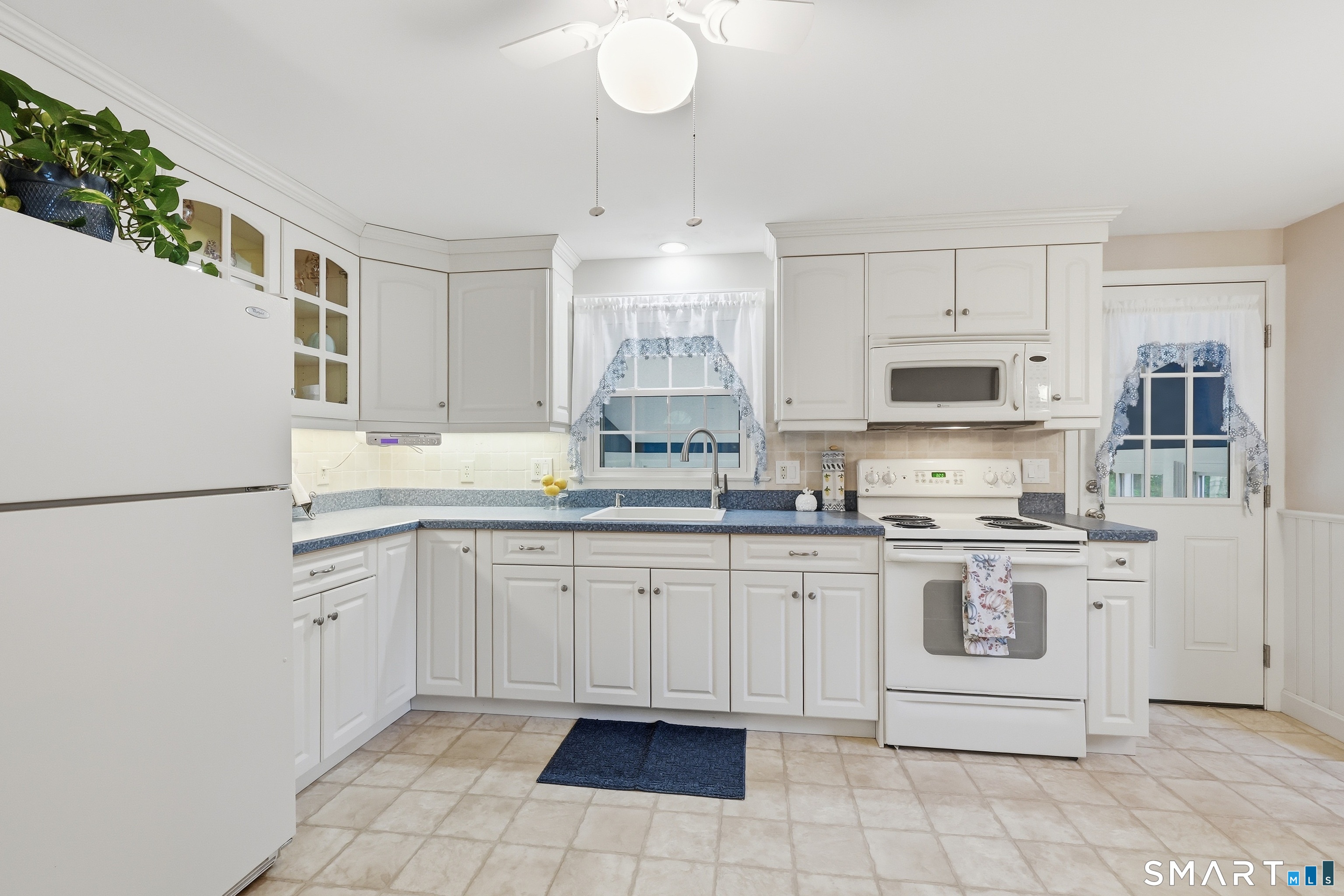 63 Knollwood Road Farmington CT 06032