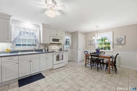 63 Knollwood Road Farmington CT 06032
