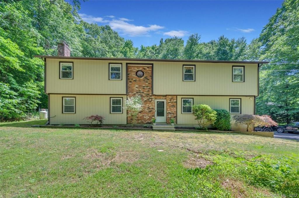 145 Okenuck Way Shelton CT 06484