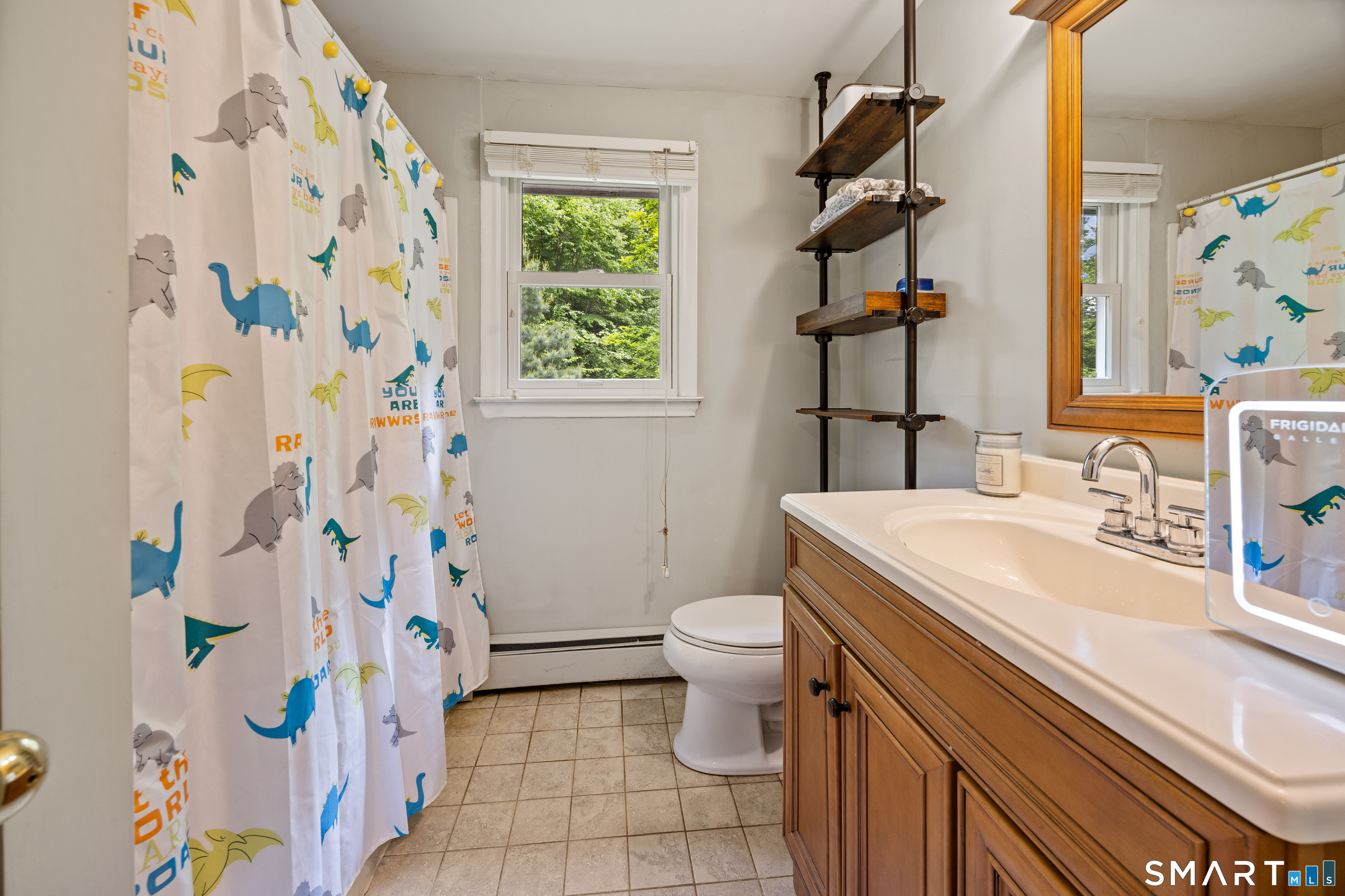 825 Neipsic Road Glastonbury CT 06033