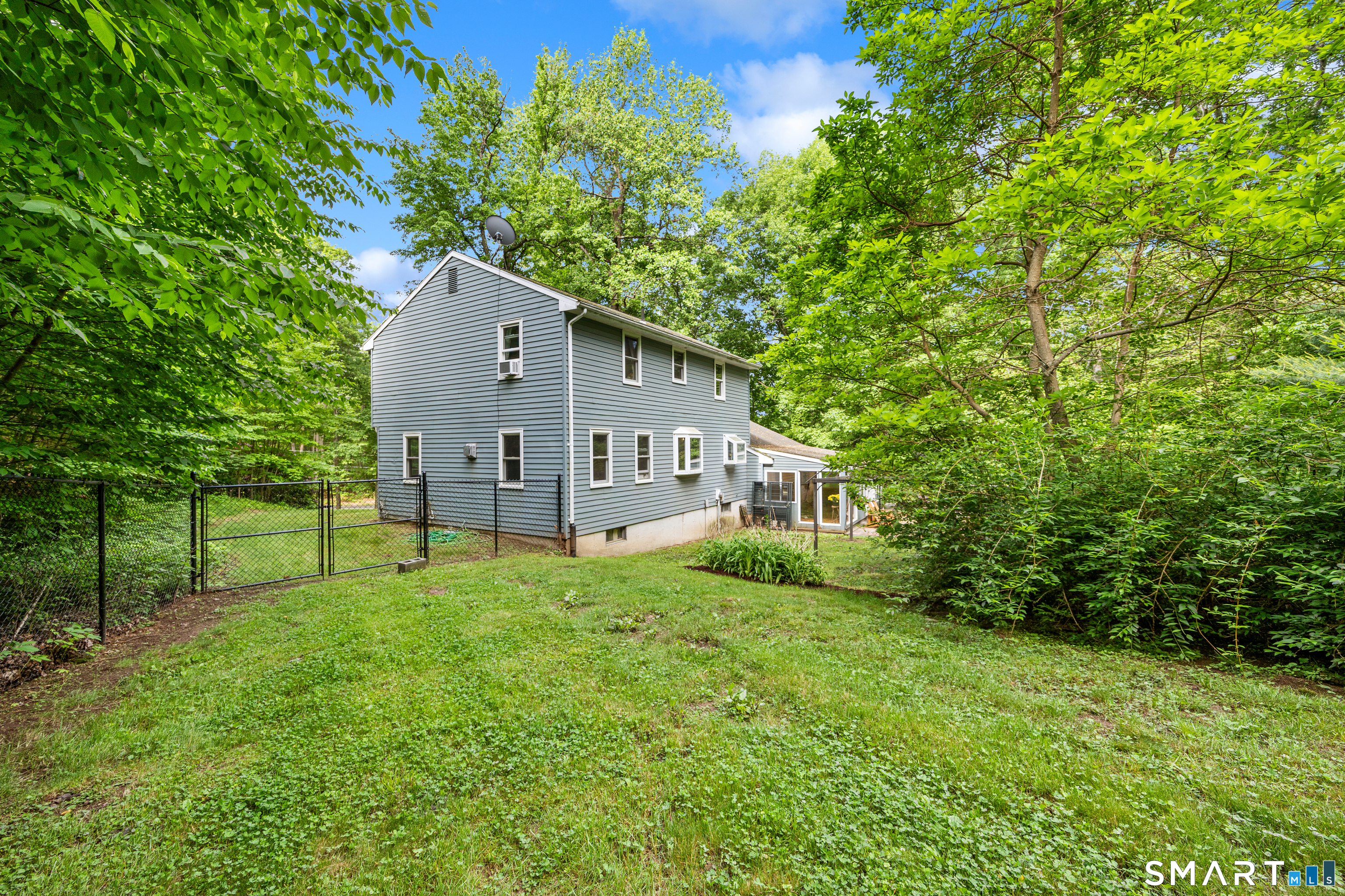 825 Neipsic Road Glastonbury CT 06033