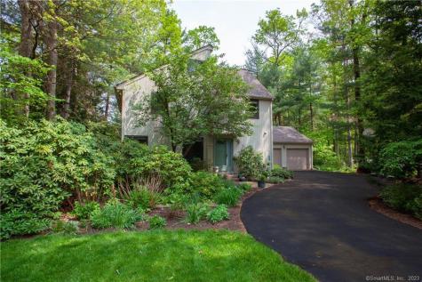 20 Fawnbrook Lane Simsbury CT 06070