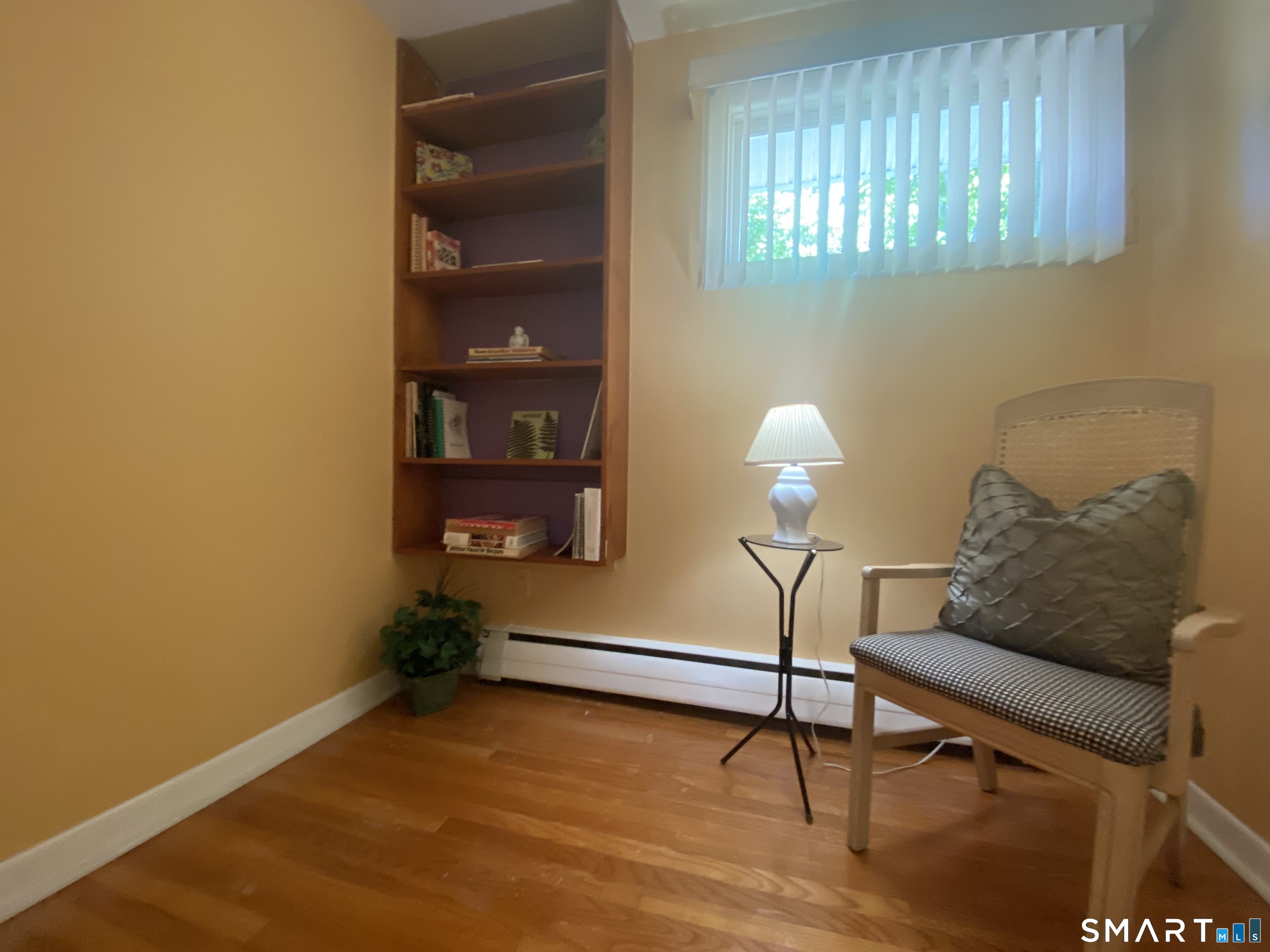 8 Commodore Street Norwich CT 06360