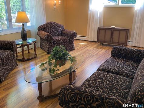 8 Commodore Street Norwich CT 06360