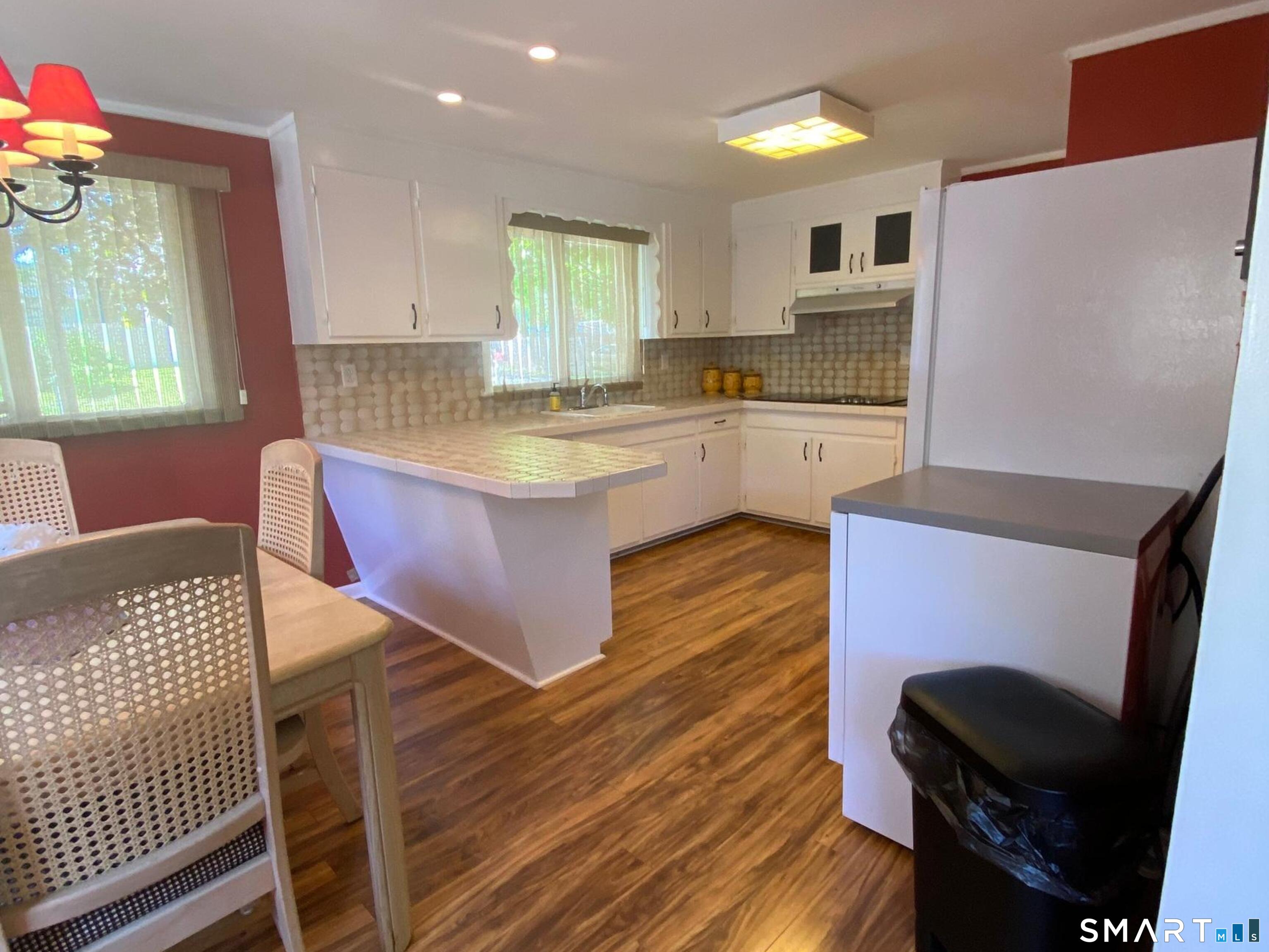 8 Commodore Street Norwich CT 06360