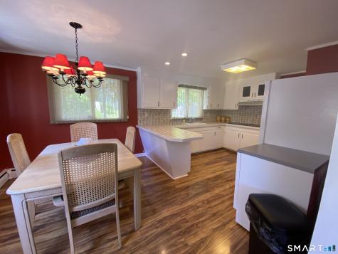 8 Commodore Street Norwich CT 06360