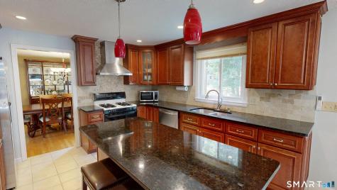 7 Deepwood Drive Farmington CT 06032