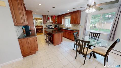 7 Deepwood Drive Farmington CT 06032