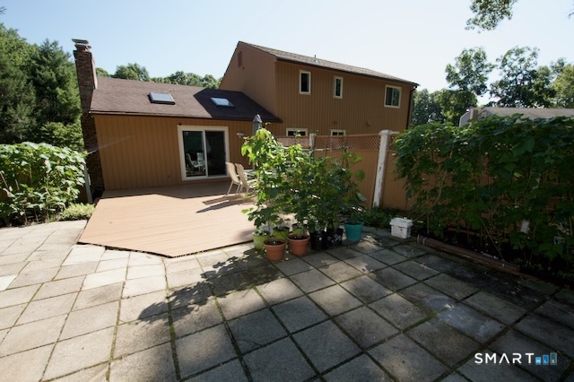7 Deepwood Drive Farmington CT 06032