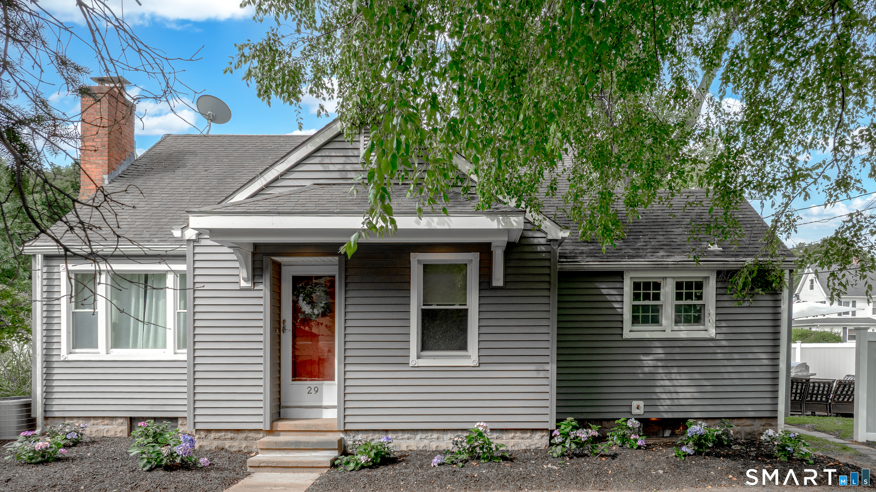 29 Indian Neck Avenue Branford CT 06405