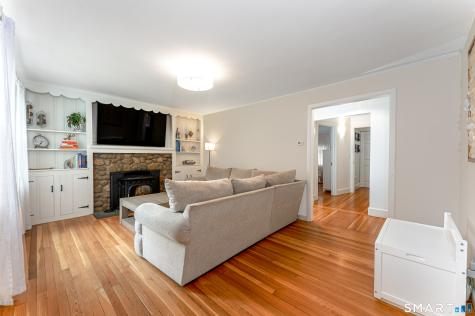 29 Indian Neck Avenue Branford CT 06405