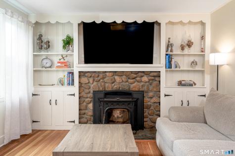 29 Indian Neck Avenue Branford CT 06405