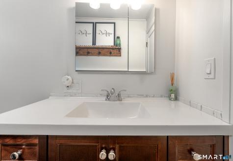 29 Indian Neck Avenue Branford CT 06405