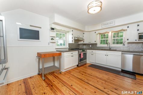 29 Indian Neck Avenue Branford CT 06405