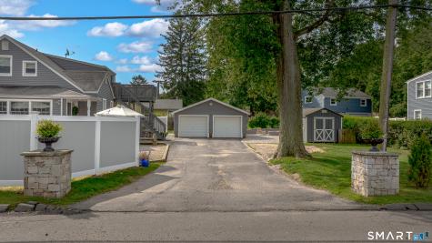 29 Indian Neck Avenue Branford CT 06405