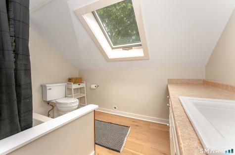 29 Indian Neck Avenue Branford CT 06405