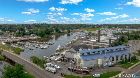 29 Indian Neck Avenue Branford CT 06405