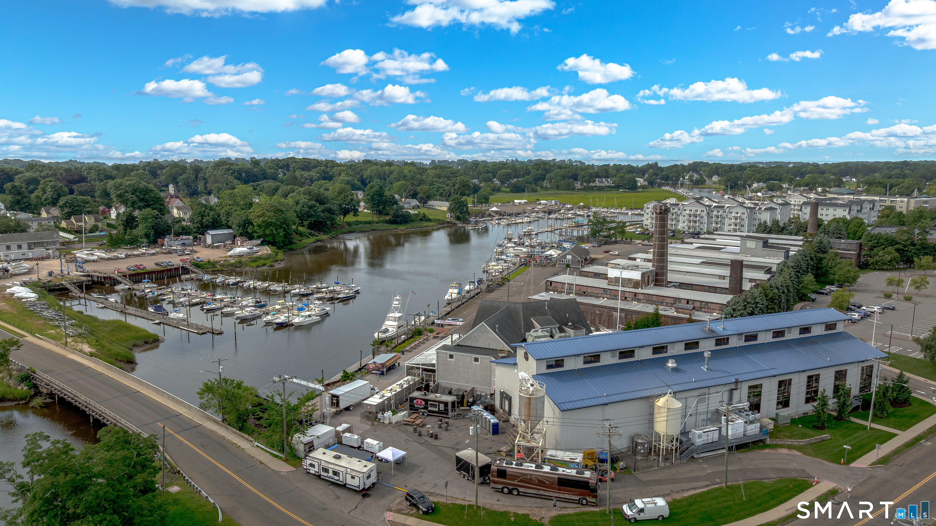 29 Indian Neck Avenue Branford CT 06405