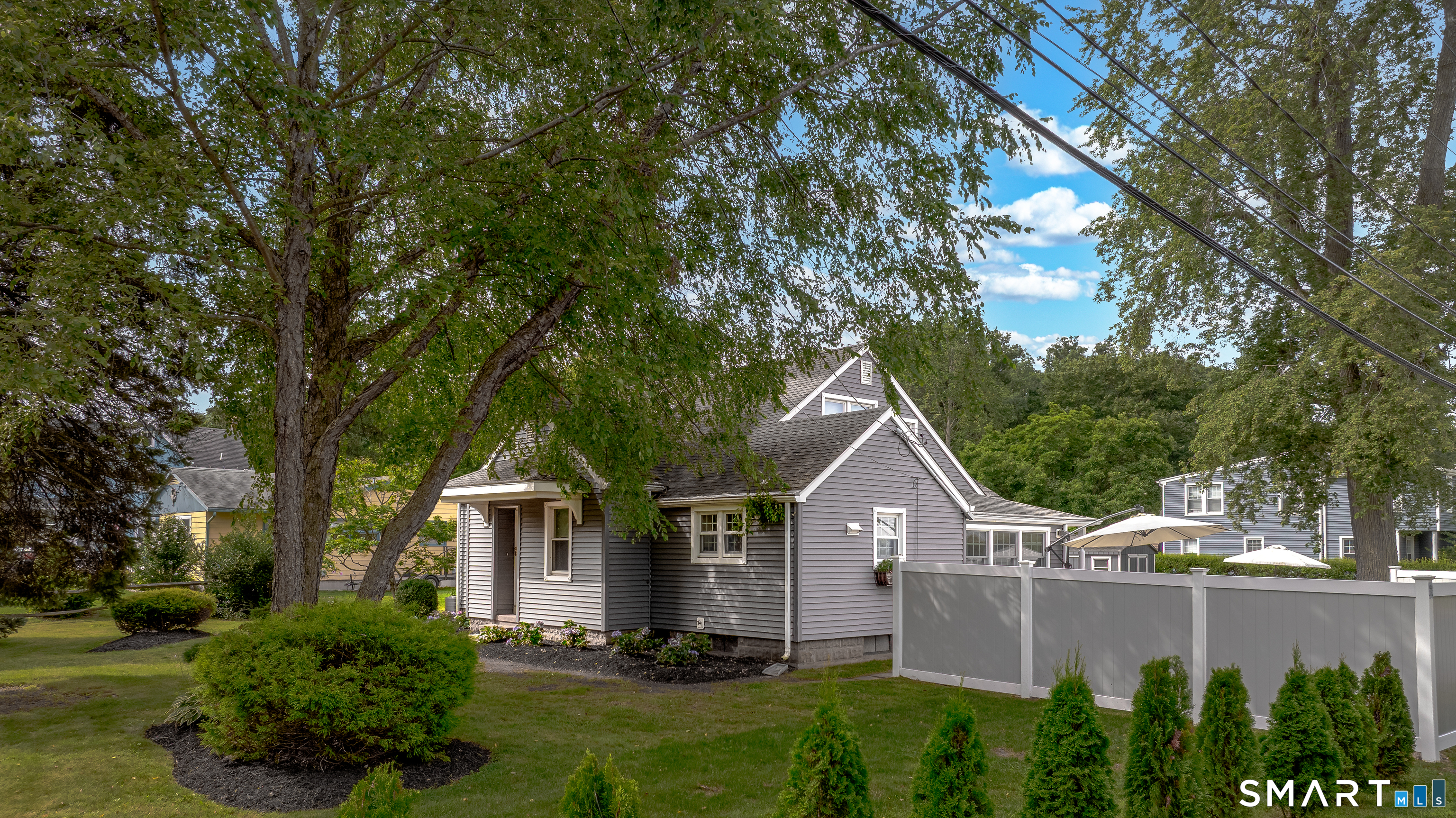 29 Indian Neck Avenue Branford CT 06405