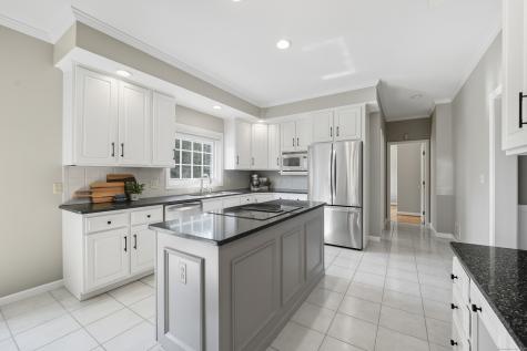 1 Meadow Wood Drive Suffield CT 06078