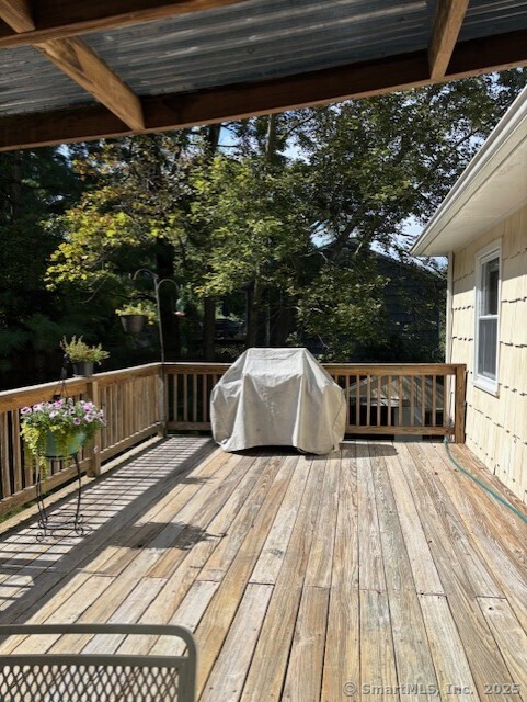 6 Ken Oaks Drive Danbury CT 06810