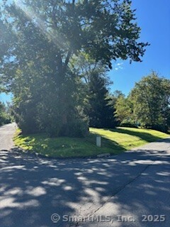 6 Ken Oaks Drive Danbury CT 06810