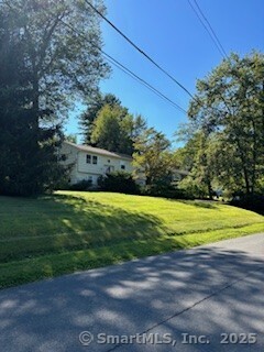 6 Ken Oaks Drive Danbury CT 06810