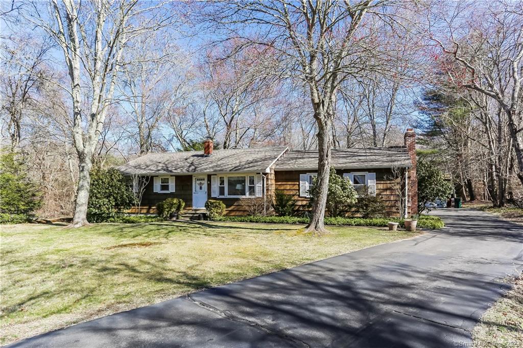 17 Boston Post Road Old Lyme CT 06371