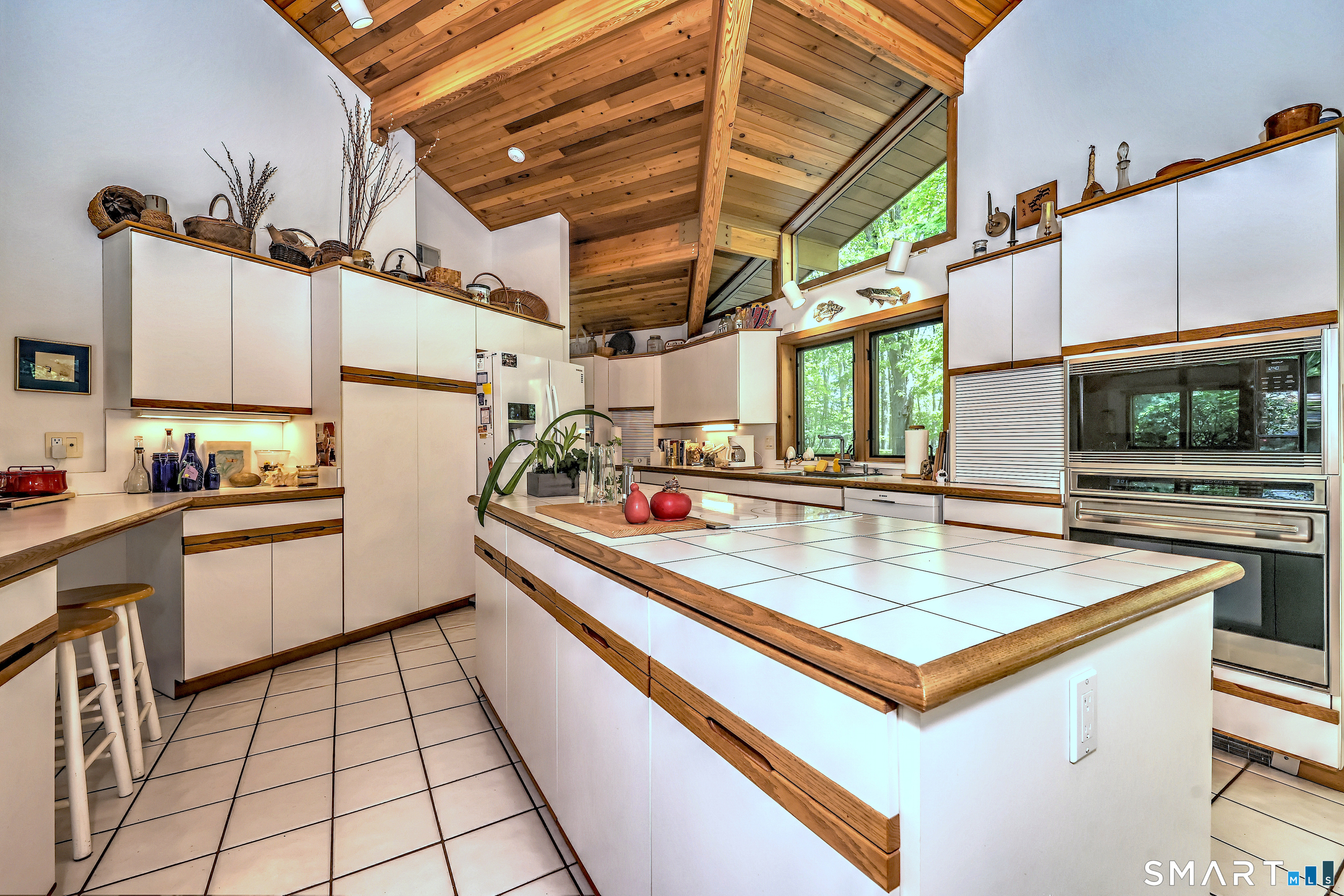 961 Green Circle Orange CT 06477