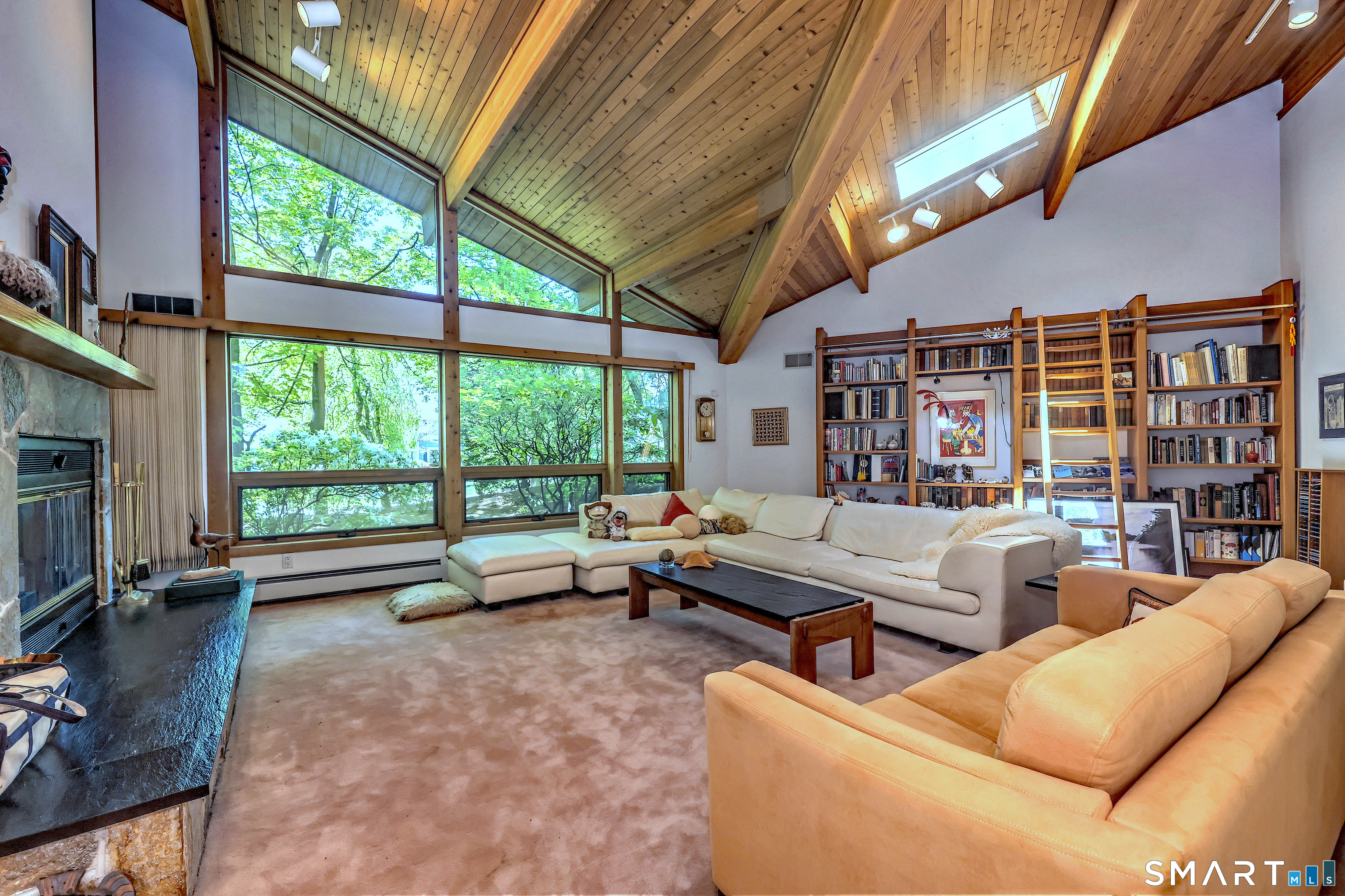 961 Green Circle Orange CT 06477