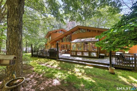 961 Green Circle Orange CT 06477