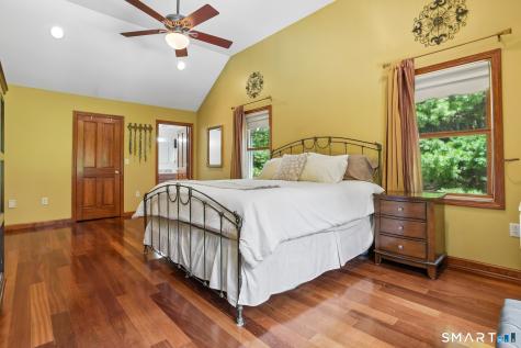 8 White Oak Lane Waterford CT 06375