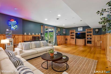 8 White Oak Lane Waterford CT 06375