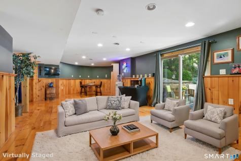 8 White Oak Lane Waterford CT 06375