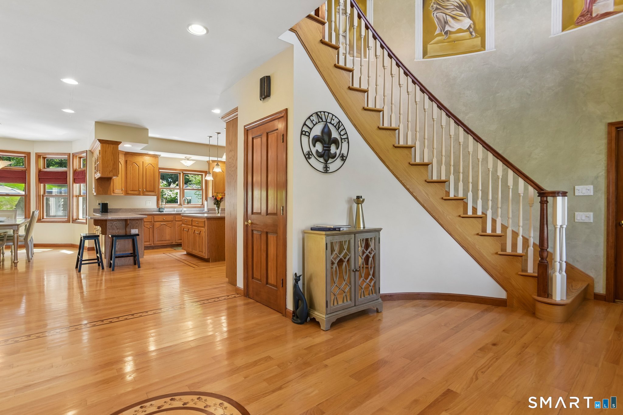 8 White Oak Lane Waterford CT 06375