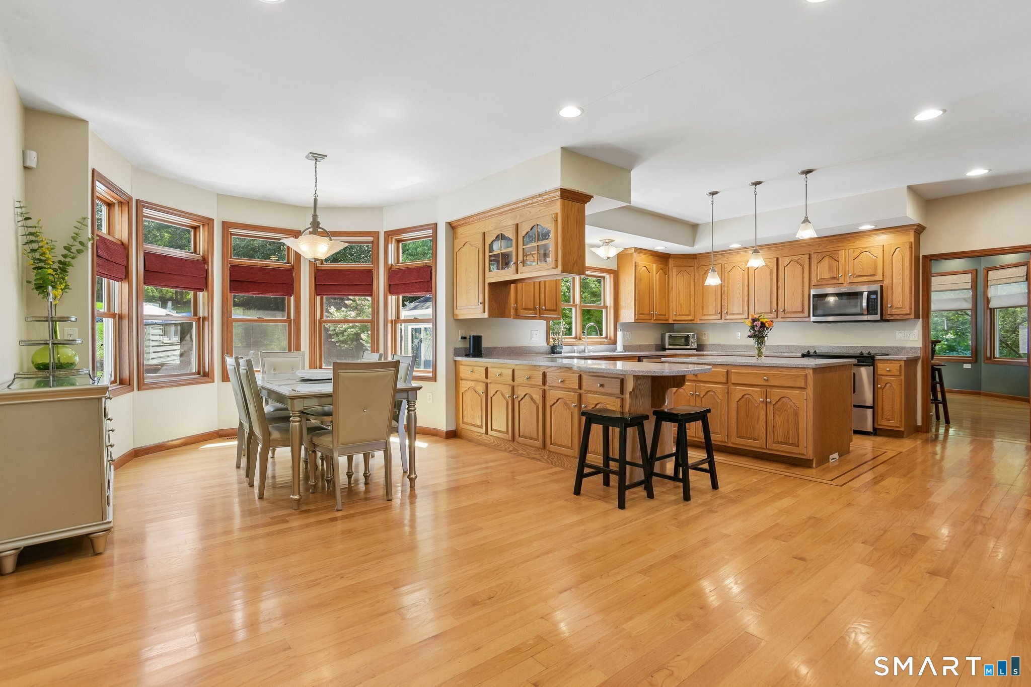 8 White Oak Lane Waterford CT 06375