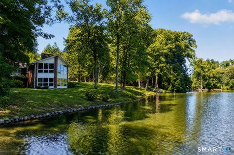 154 Driftwood Lane Trumbull CT 06611