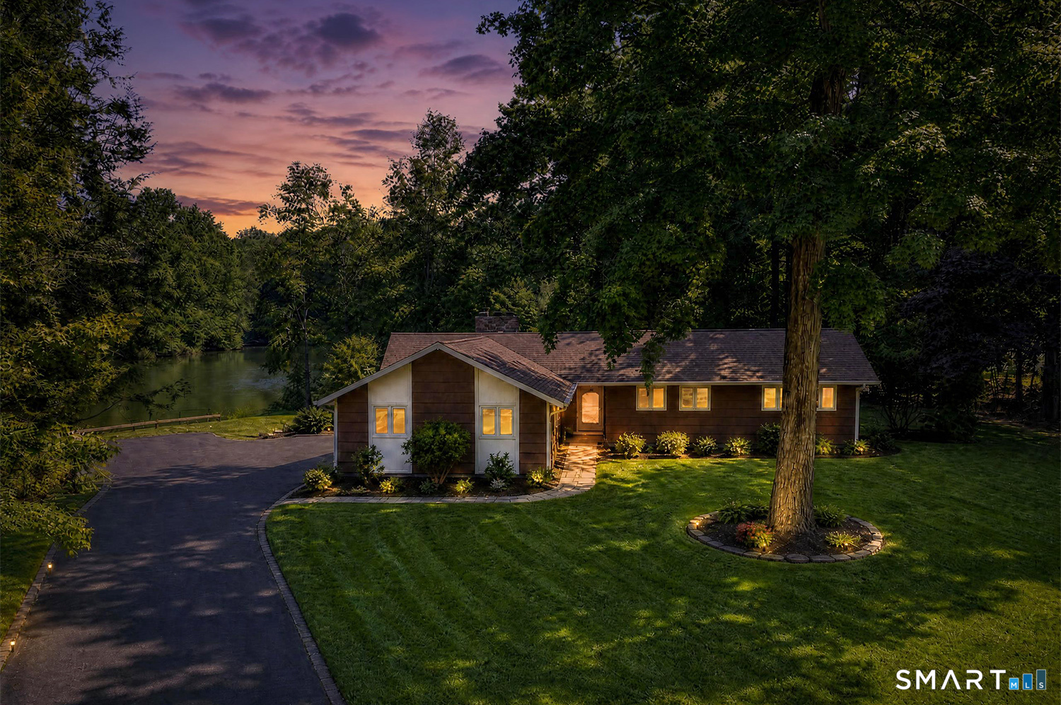 154 Driftwood Lane Trumbull CT 06611