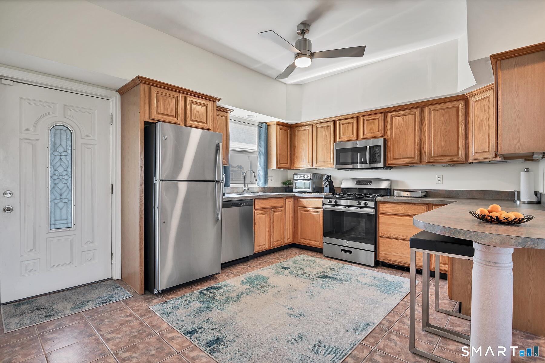 51 First Avenue East Haven CT 06512