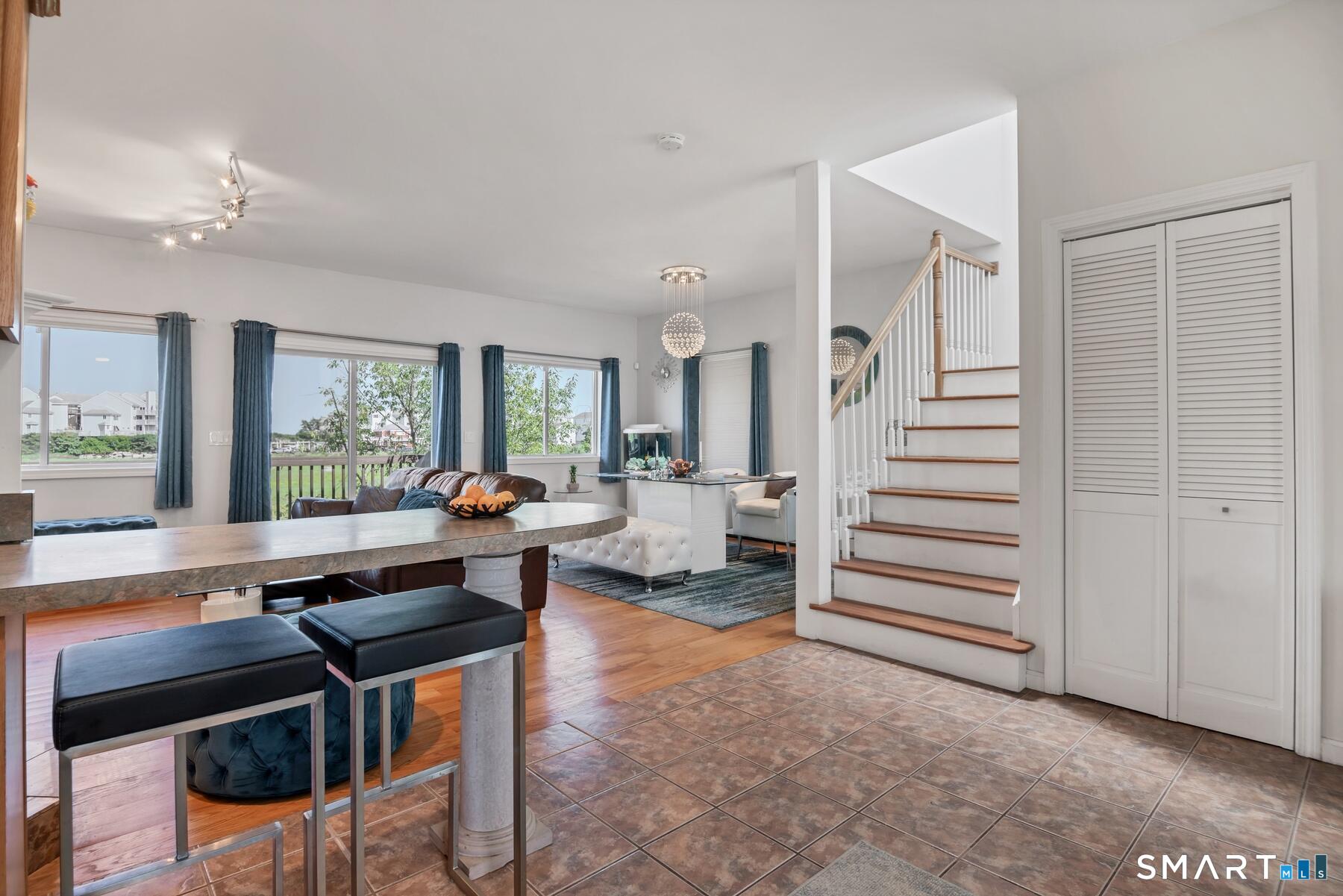 51 First Avenue East Haven CT 06512