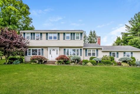 12 Juniper Lane Brookfield CT 06804