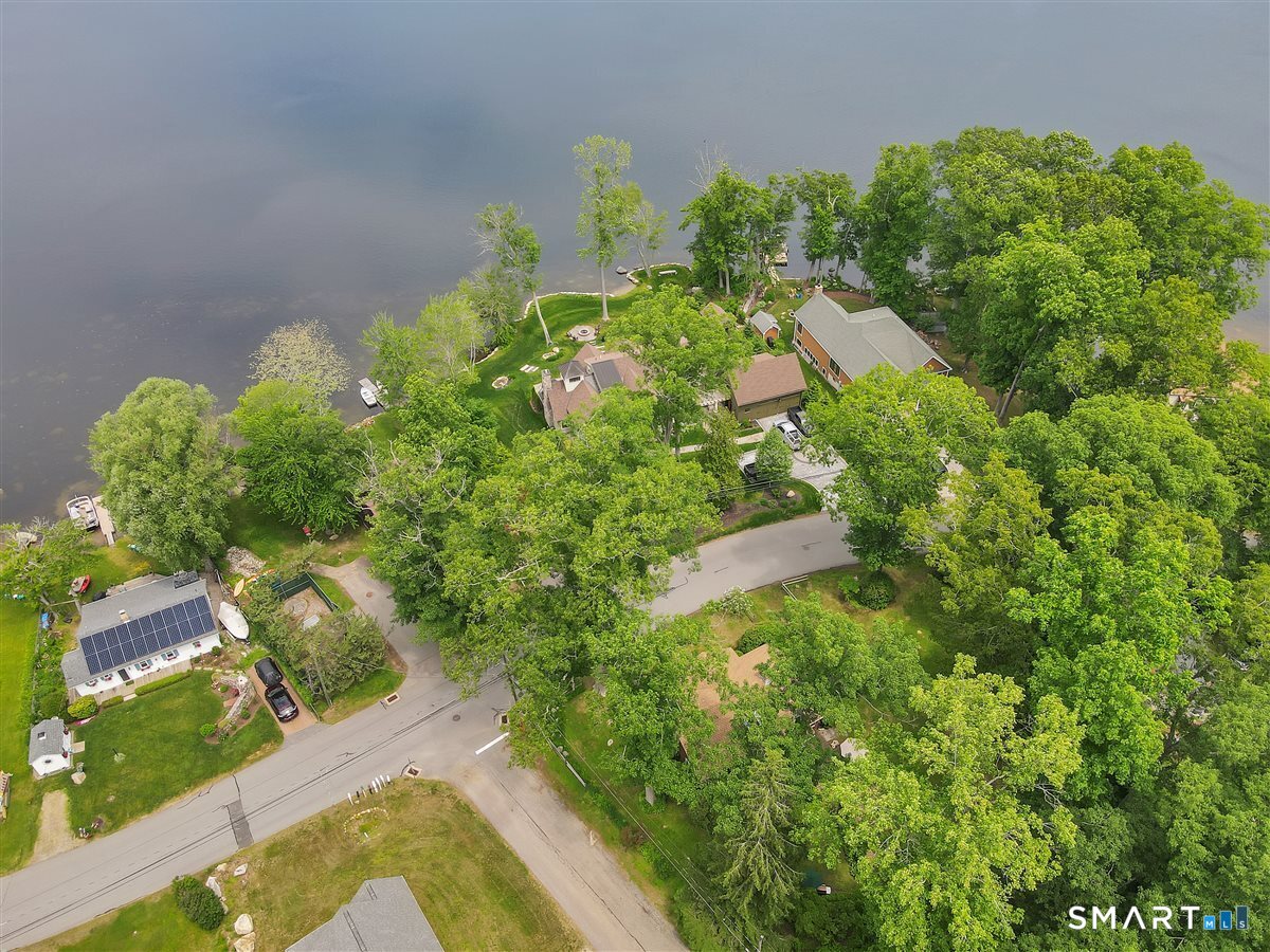 210 Deepwood Drive Hebron CT 06231