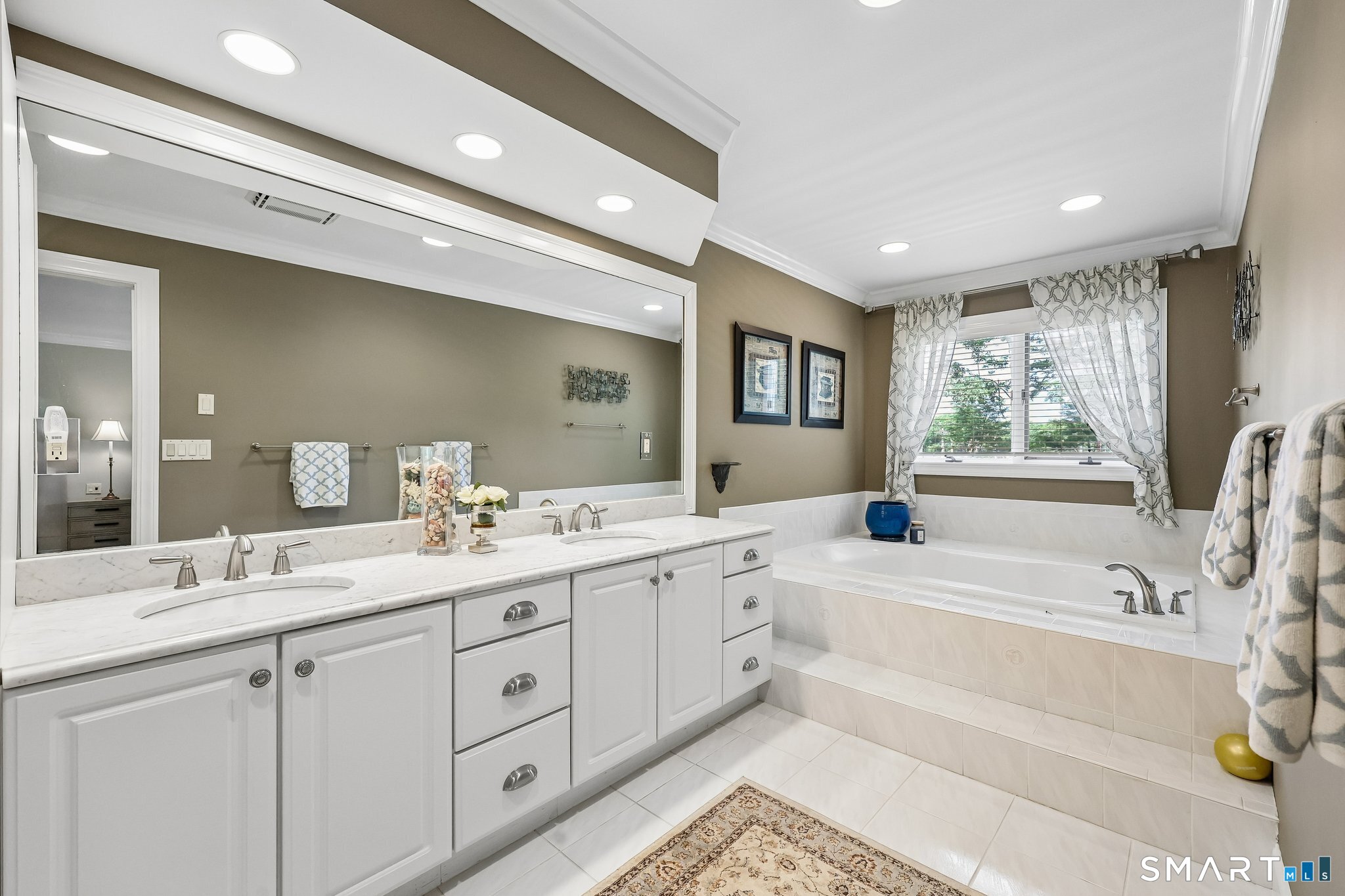 72 Strawberry Hill Road Madison CT 06443