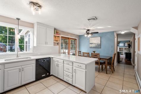 141 Lisa Drive South Windsor CT 06074