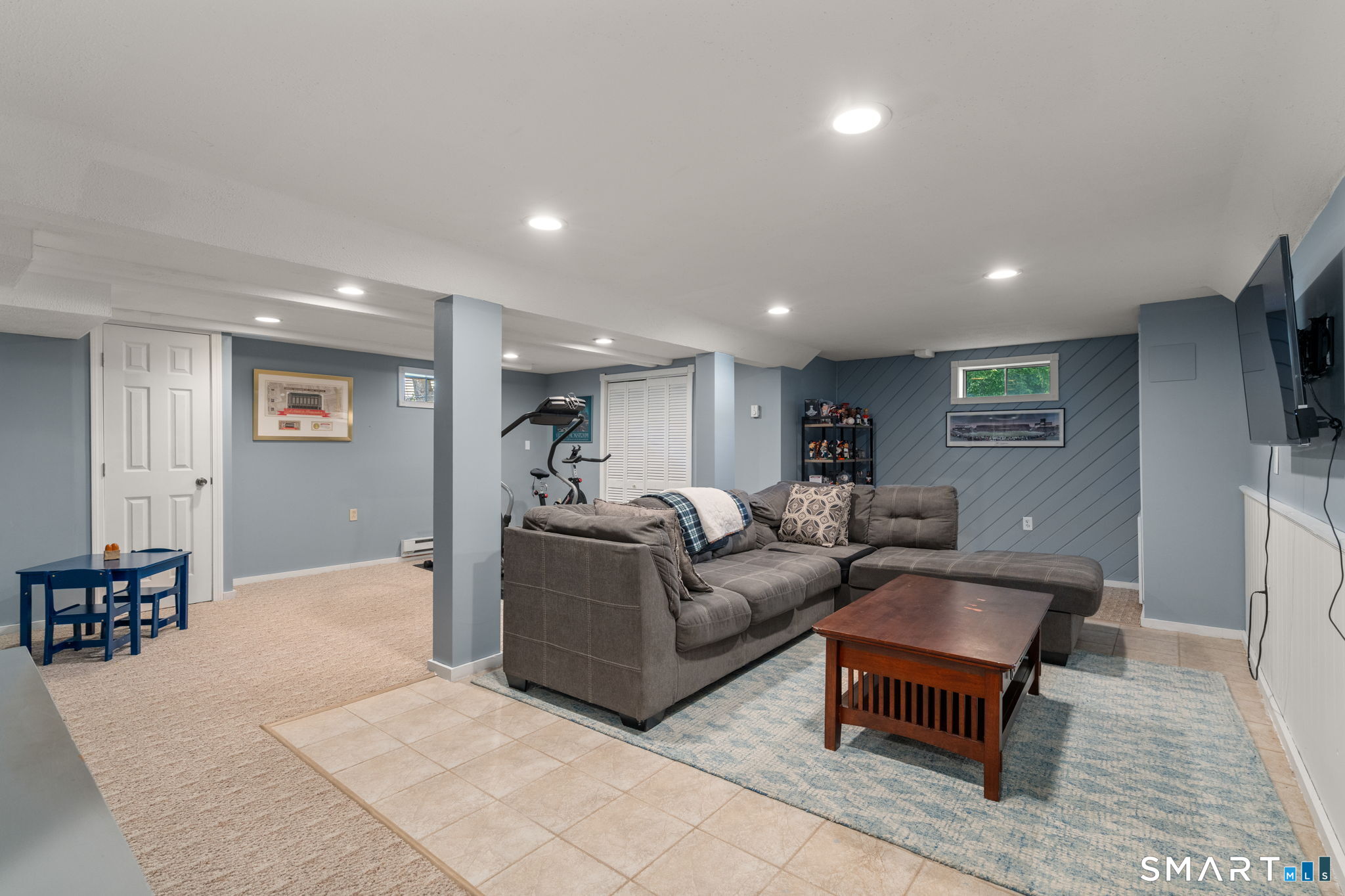 141 Lisa Drive South Windsor CT 06074
