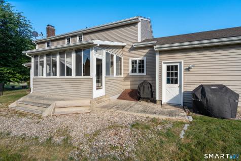 141 Lisa Drive South Windsor CT 06074