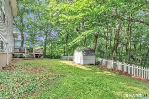 21 Overlook Place Trumbull CT 06611